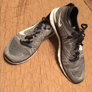 Nike Free 5.0 Tennis shoe